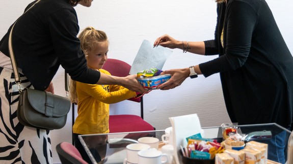 Remise des prix du concours « Dessine-moi un côlon »]